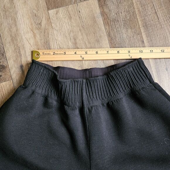 Gymshark Women’s Black Ruched Cropped Joggers – Size Small, Excellent Condition - Picture 8 of 8